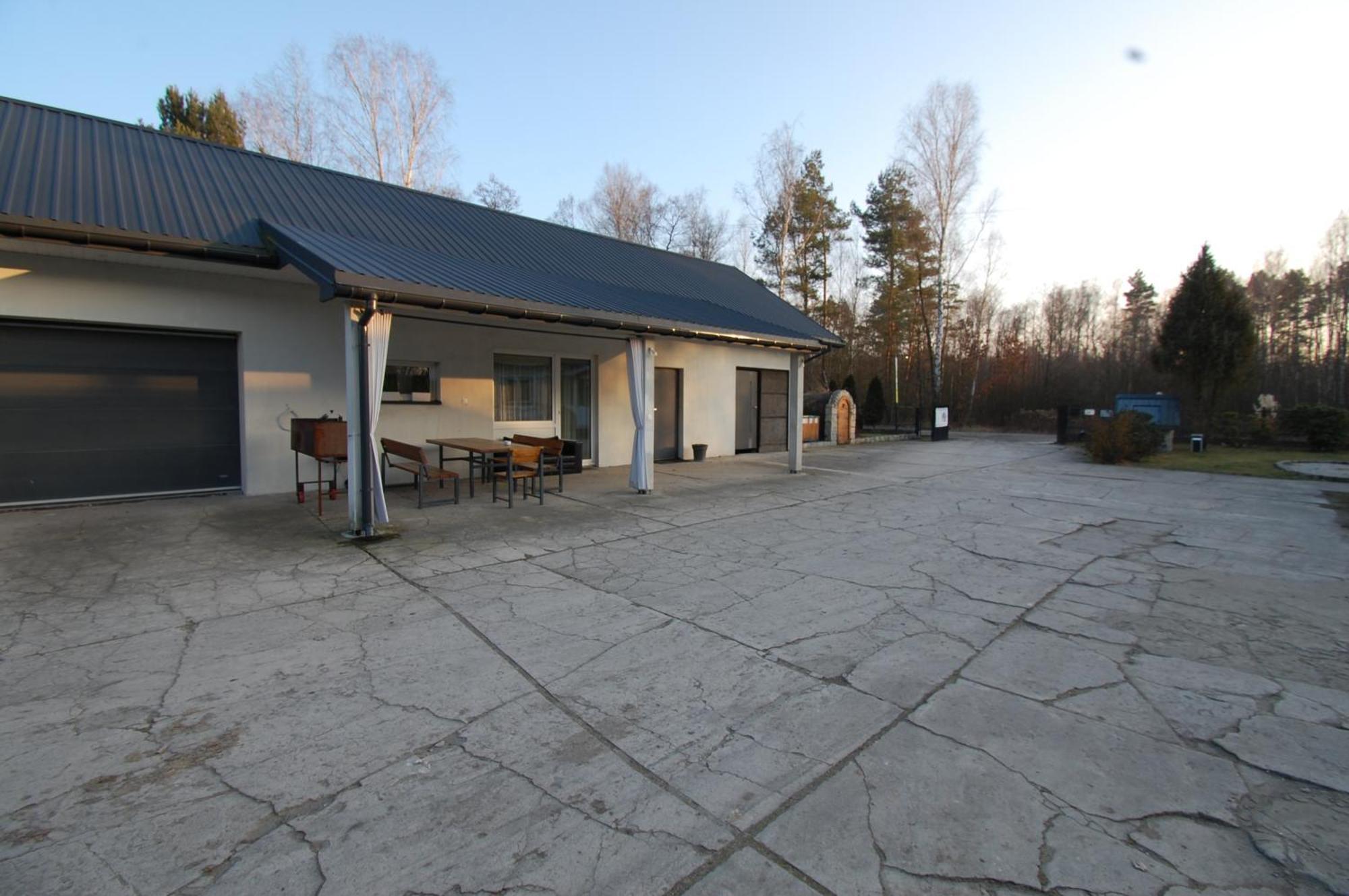 Villa Wypoczynek Letnia Oaza Sobienie Jeziory Exterior foto